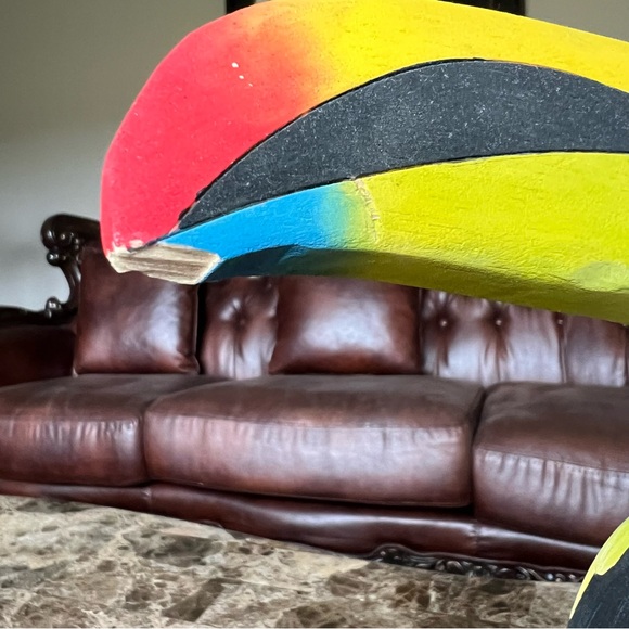 Hand Painted Carved Wooden Toucan Tropical Bird Parrot - Picture 4 of 5